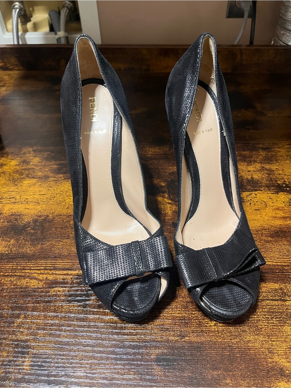 Fendi Black Textured Peep-Toe Bow Pumps